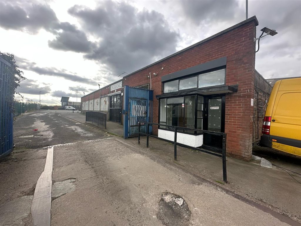 Property photo 1 of 4 Shop Rw 1.Jpg