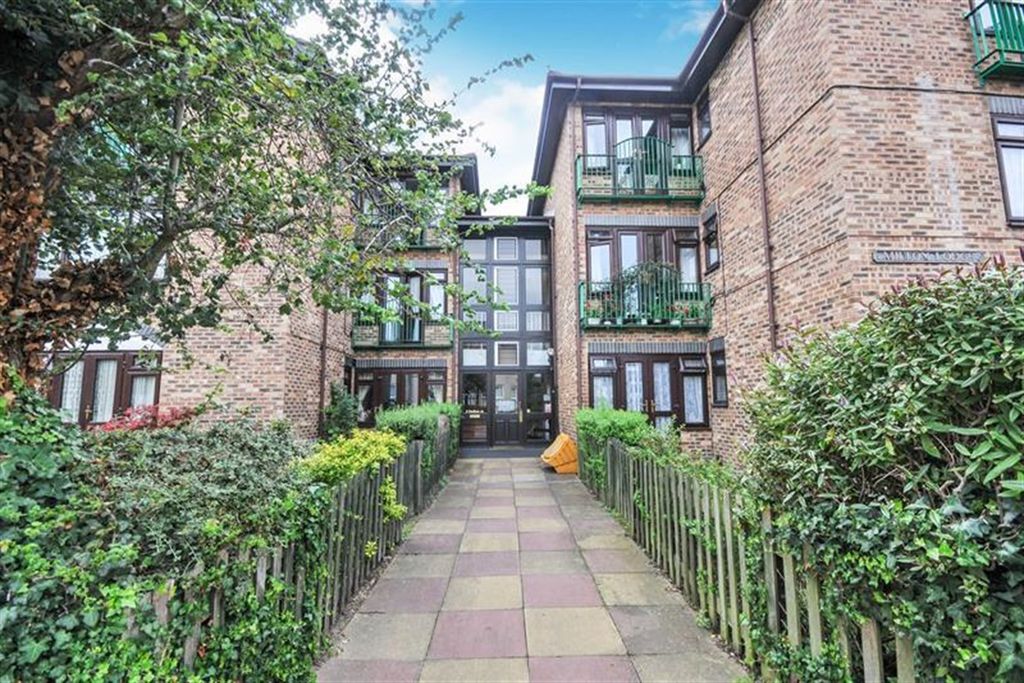 Property photo 1 of 13 (Main)