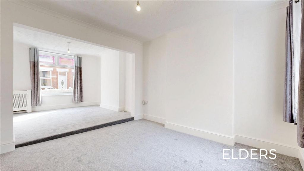 Property photo 3 of 16 Open Plan Living/Dining Room