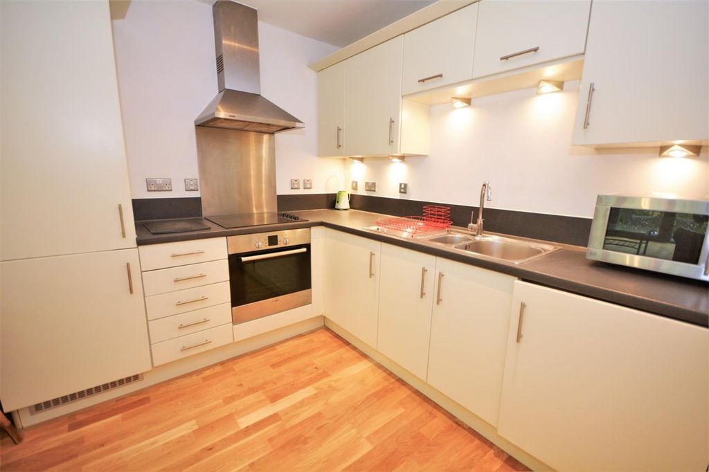 Property photo 3 of 5 Picture No. 04