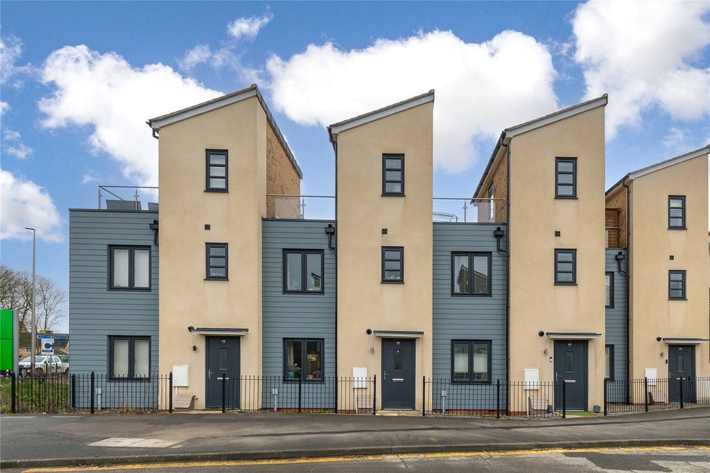 Property photo 1 of 14 Picture No. 06