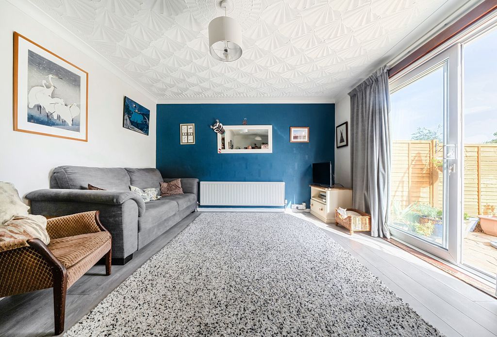 Property photo 2 of 14 1356465-7-68cd667...