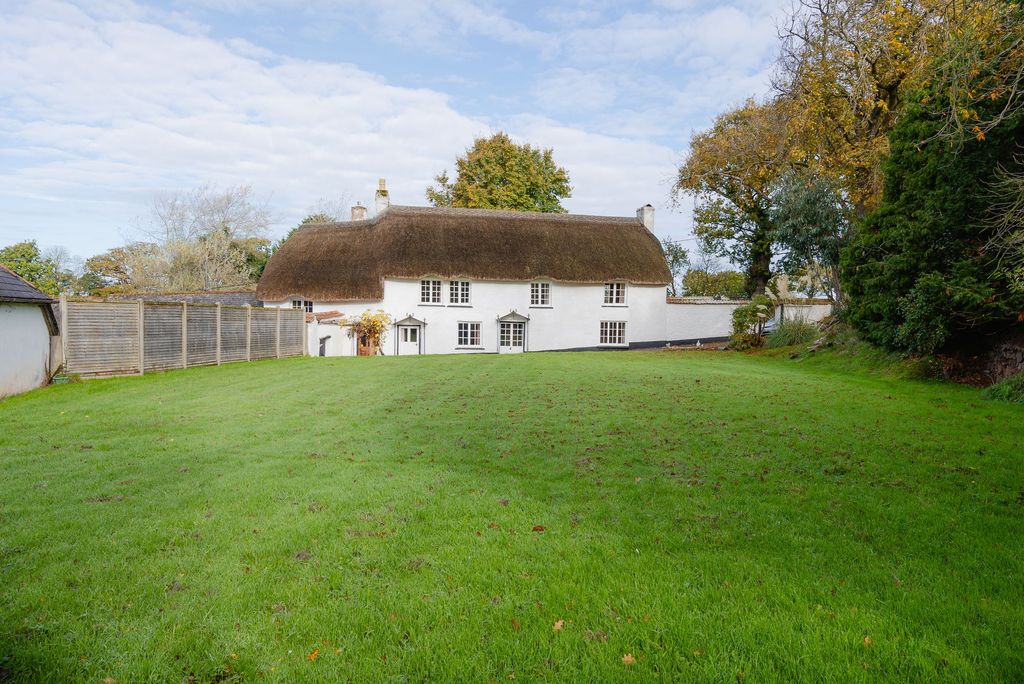 Property photo 1 of 22