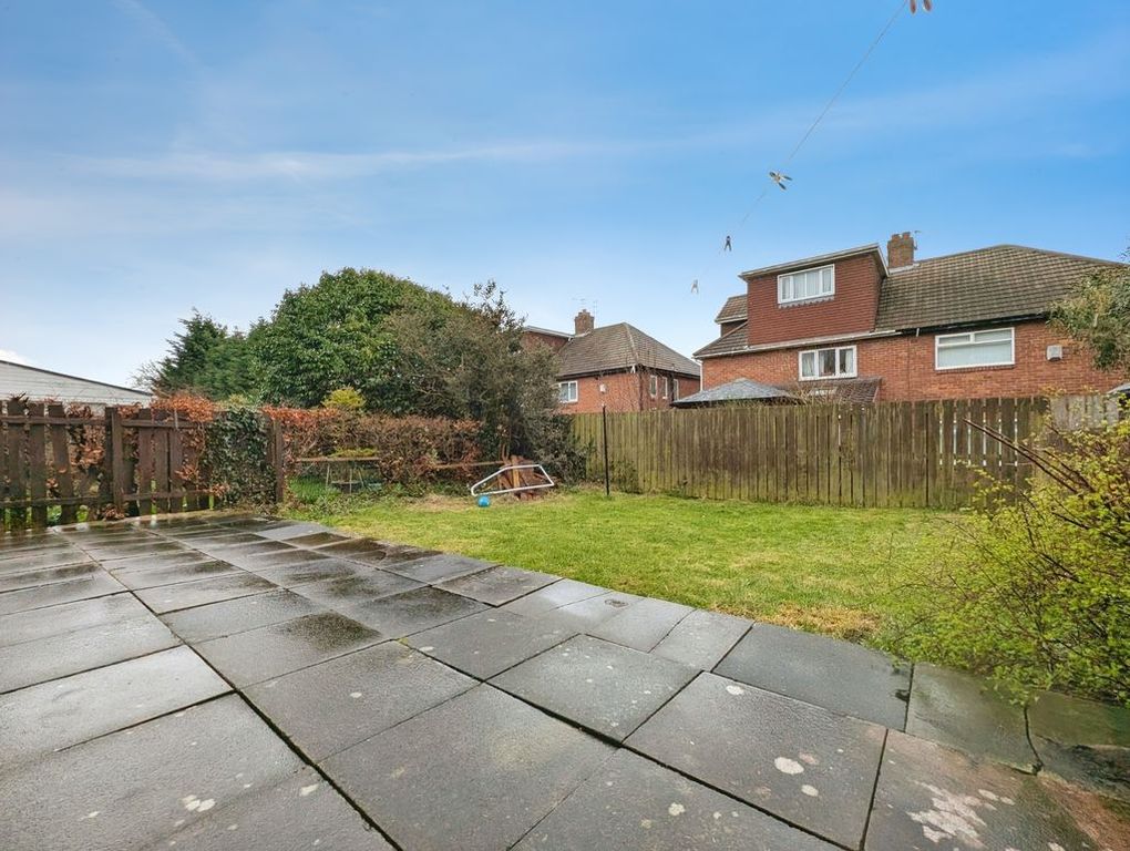 Property photo 2 of 12 Photo 7