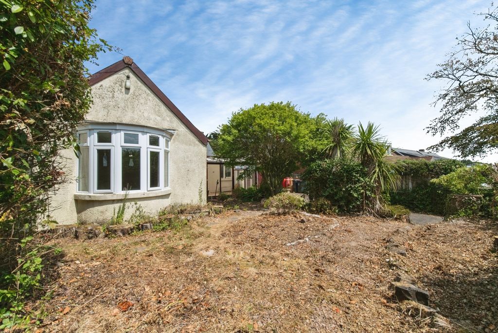 Property photo 1 of 18 Pbox-Img.Jpg