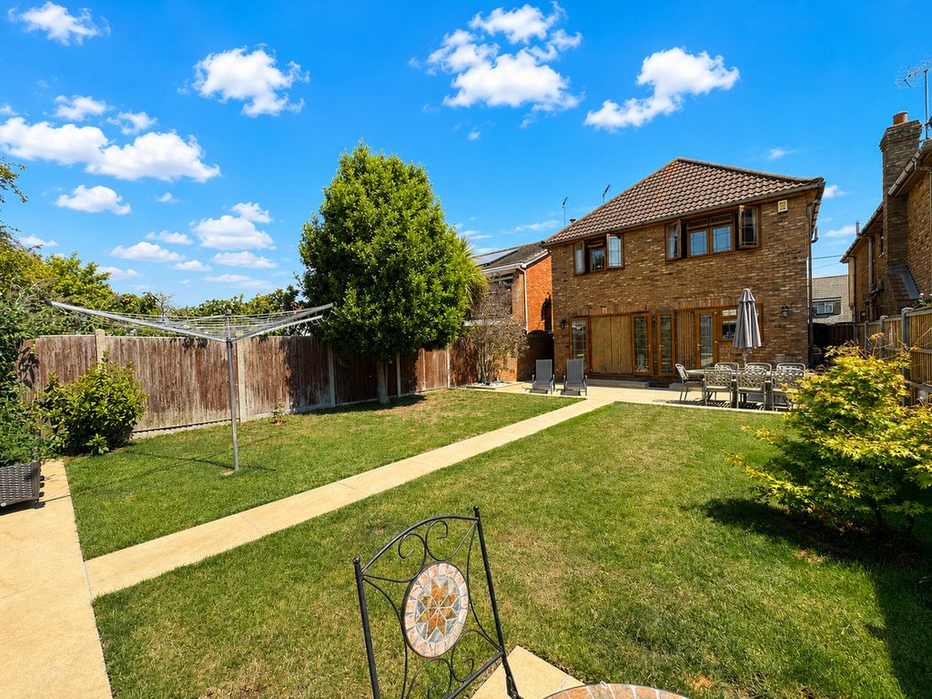 Property photo 2 of 30