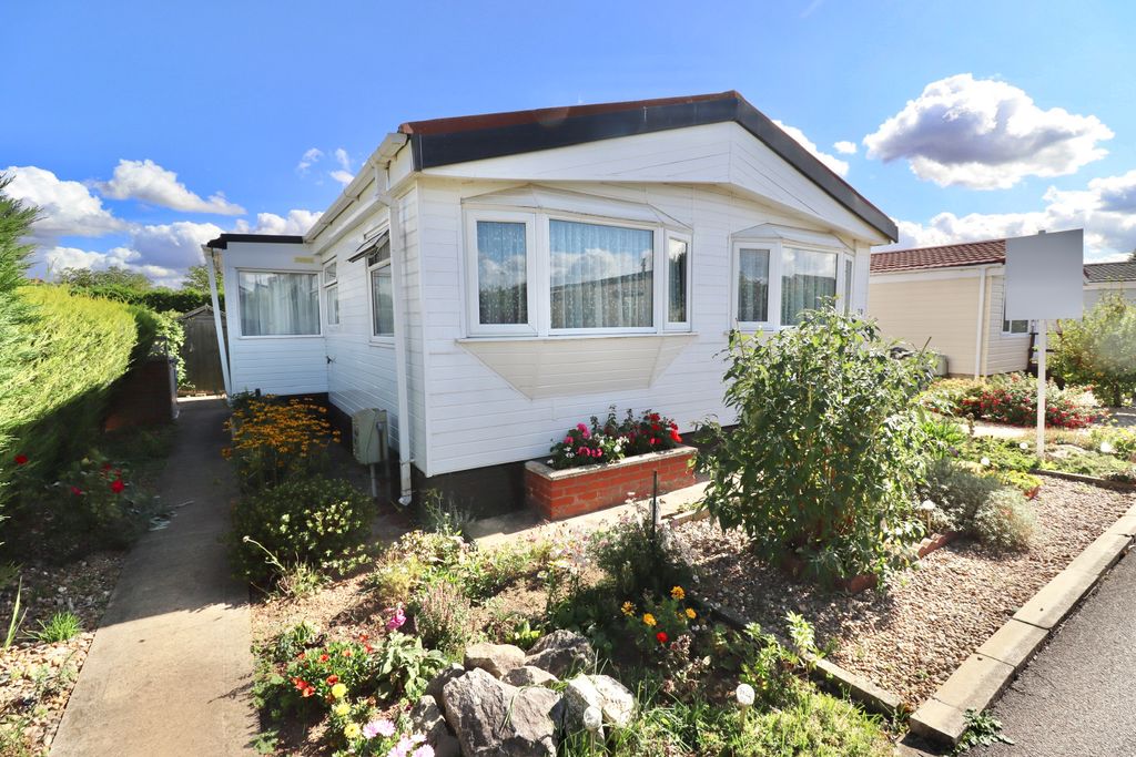 Property photo 1 of 16 Img_0170