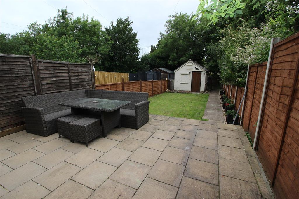 Property photo 2 of 10 Garden