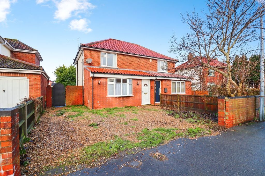 Property photo 1 of 20