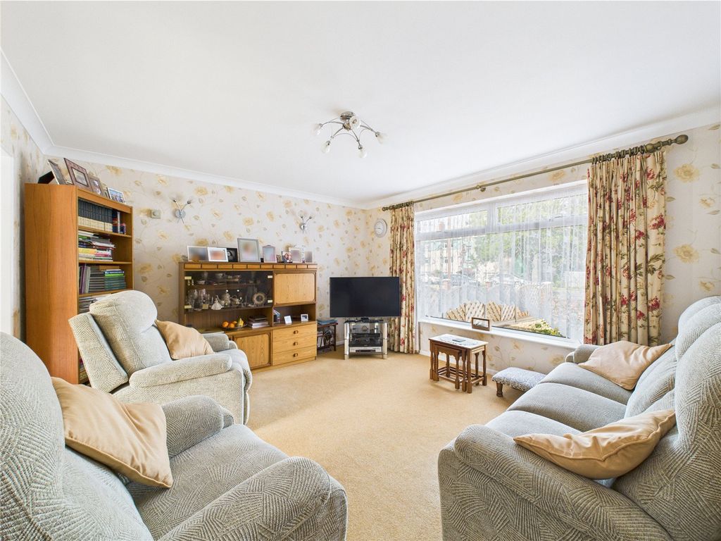 Property photo 2 of 27 Picture No. 30