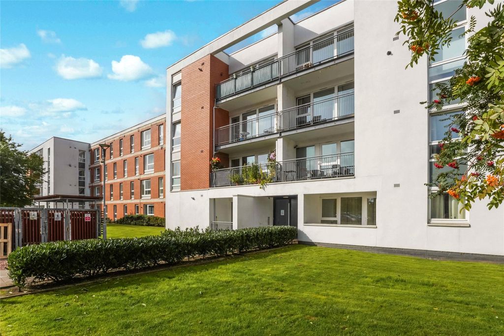 Property photo 1 of 15 1