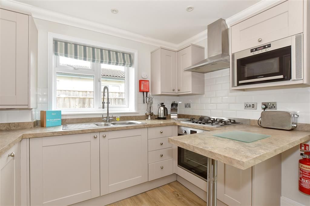 Property photo 2 of 12 Kitchen