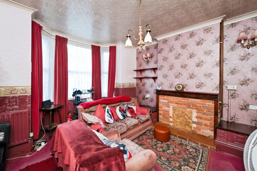 Property photo 3 of 31
