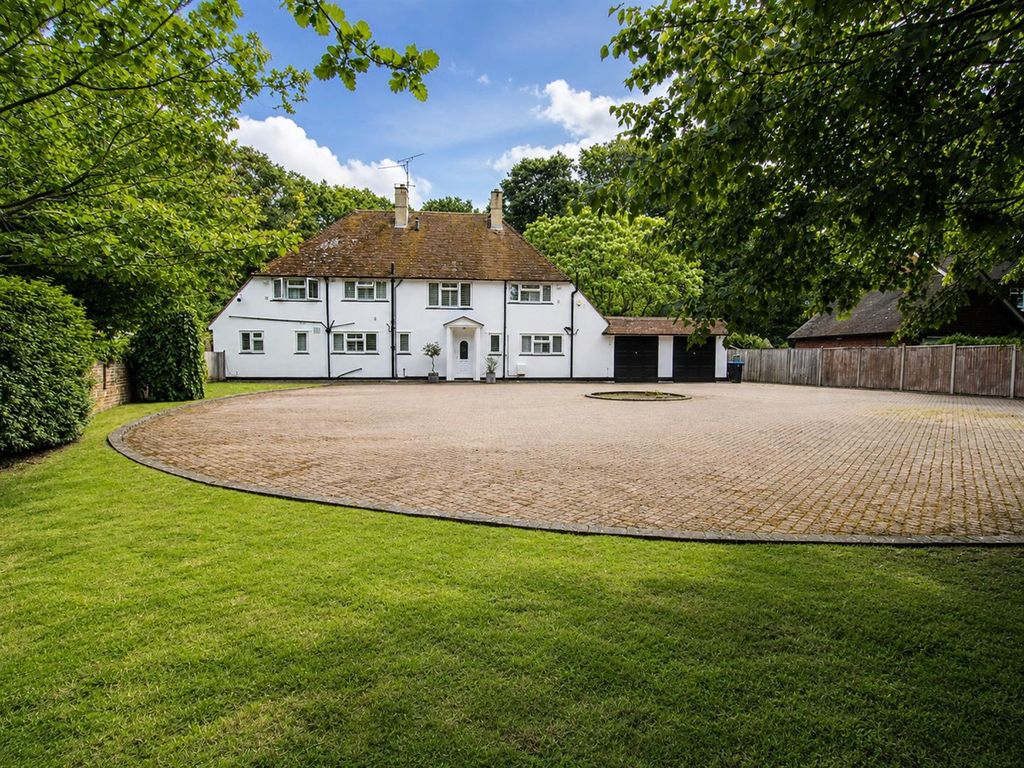 Property photo 2 of 43