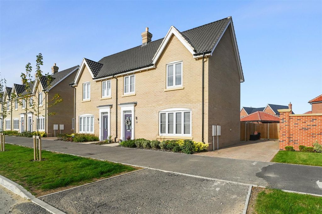 Property photo 1 of 13 Front