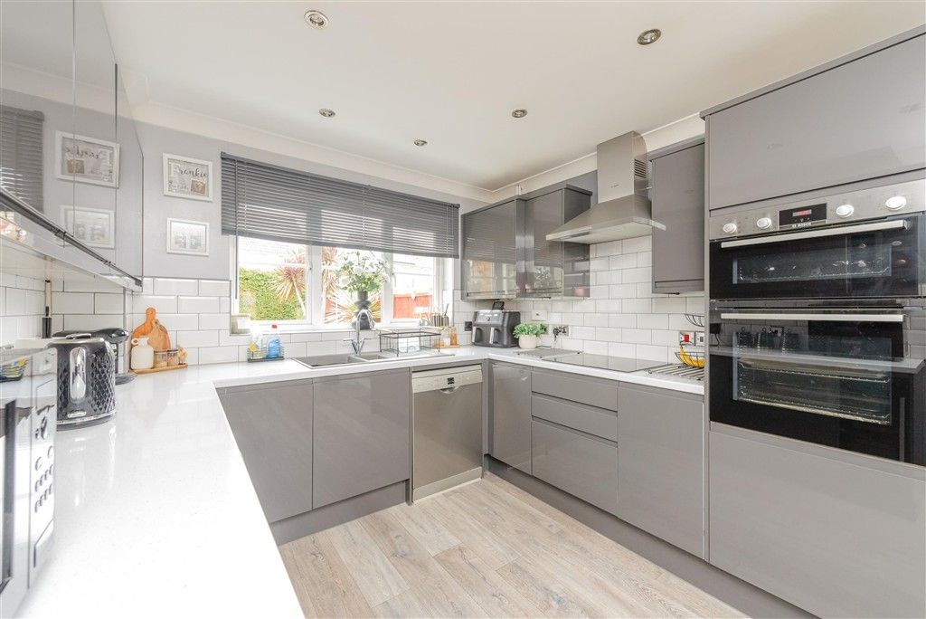 Property photo 1 of 15 Kitchen