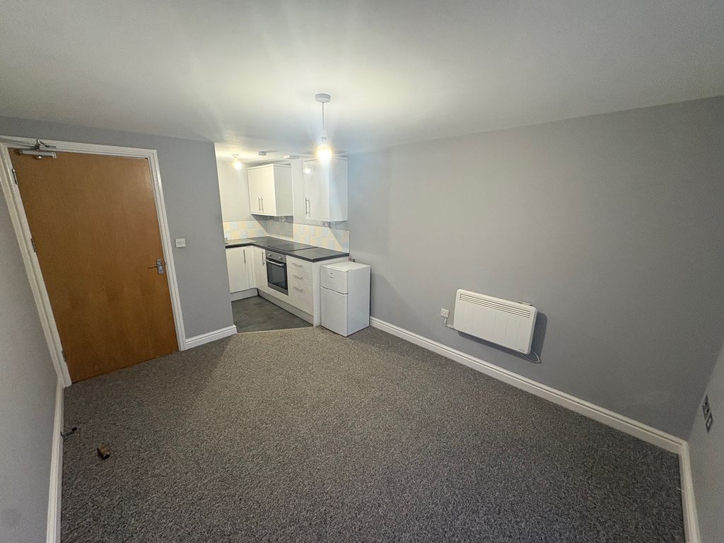 Property photo 1 of 5 Balcony