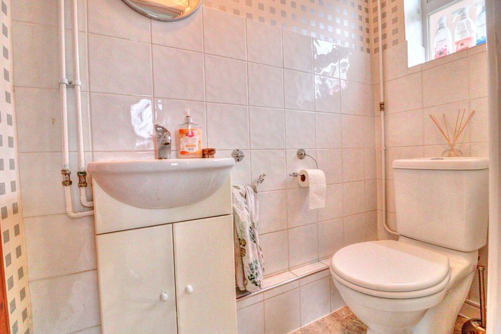 Property photo 3 of 9 Picture No. 08