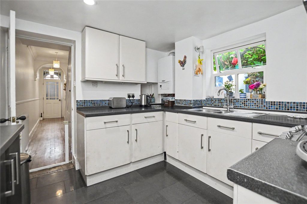 Property photo 3 of 21 Picture No. 07