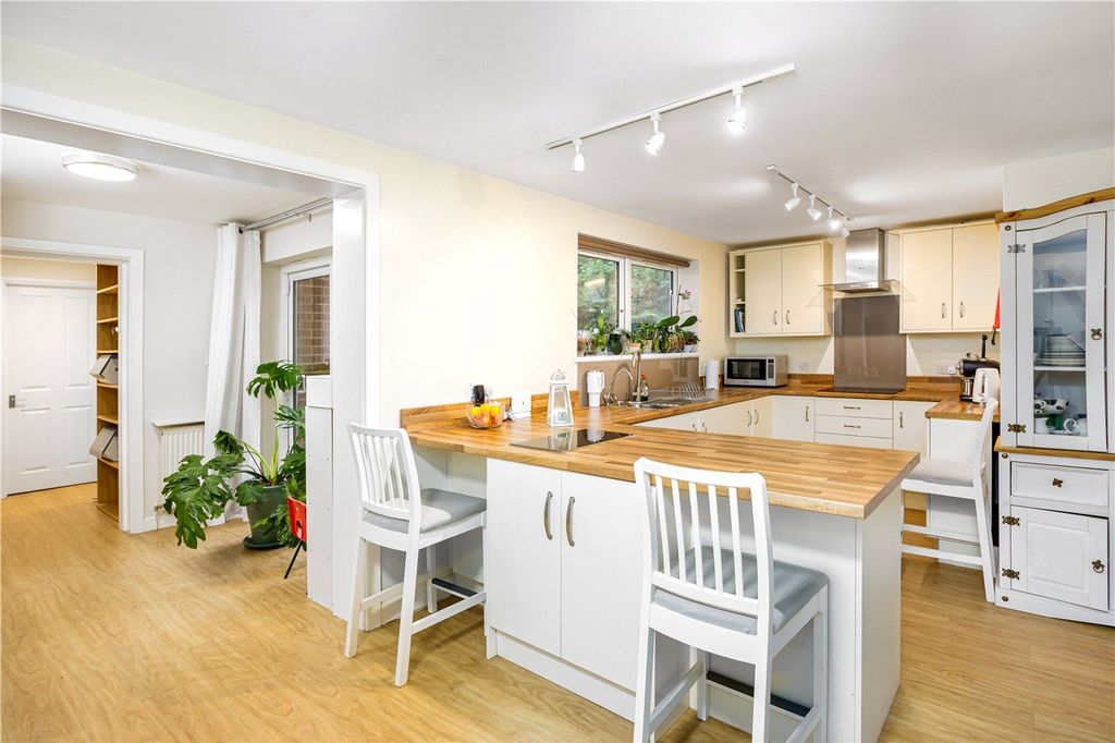 Property photo 2 of 18 Kitchen