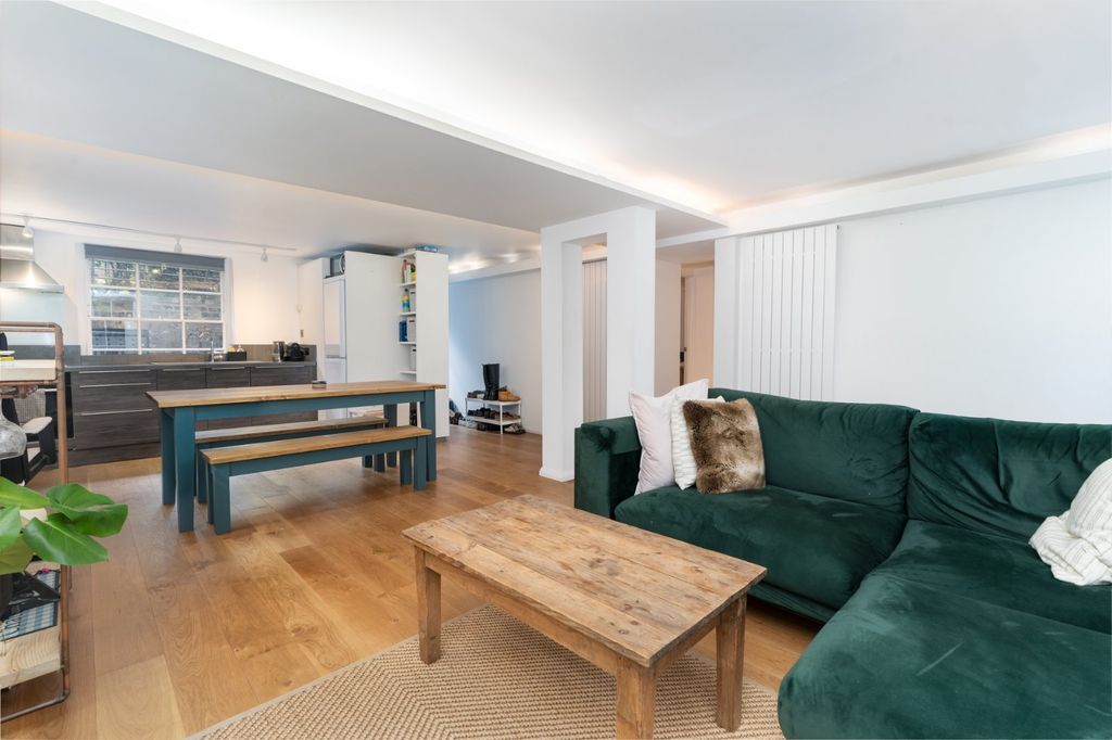 Property photo 1 of 13 Picture No. 15