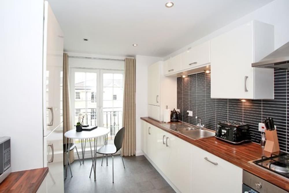 Property photo 2 of 5 Kitchen