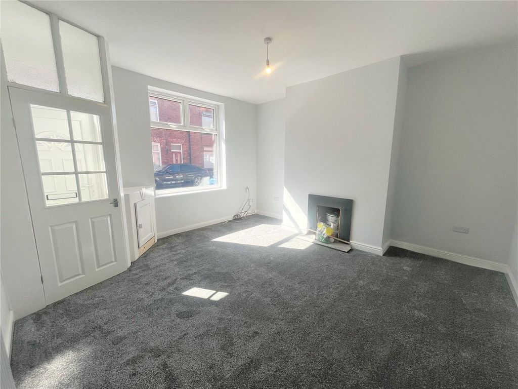 Property photo 2 of 14 Picture No. 02