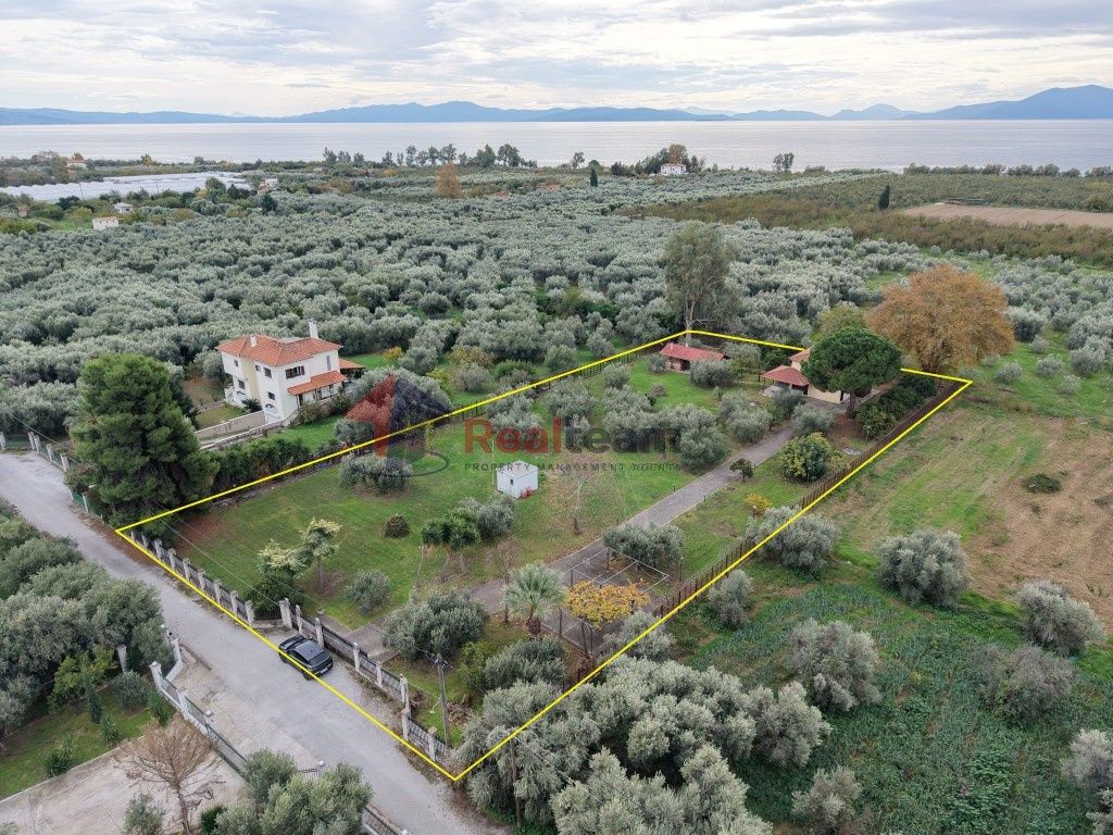 Property photo 2 of 30