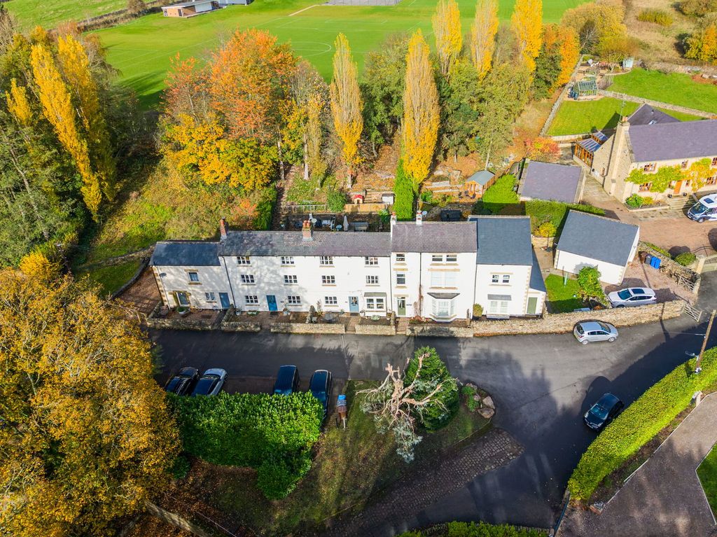 Property photo 2 of 46