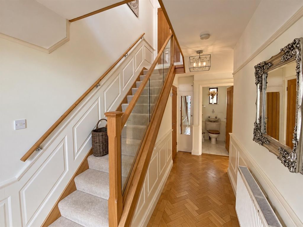 Property photo 3 of 22 Hallway