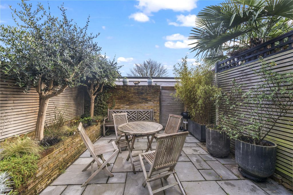 Property photo 3 of 22 Picture No. 31