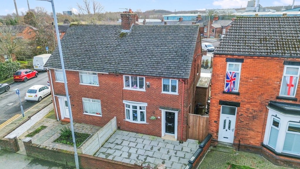 Property photo 1 of 33