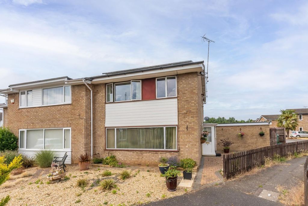 Property photo 1 of 15
