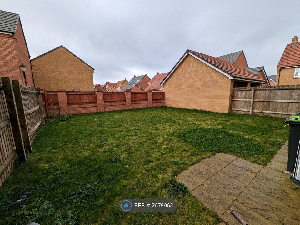 Property photo 3 of 23