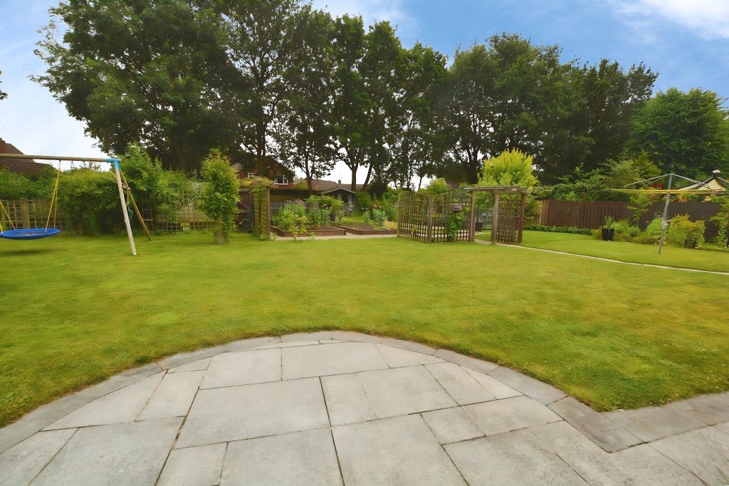 Property photo 2 of 18 Rear 6