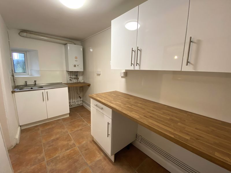 Additional image 6 of 1 bed flat to rentBasement Flat. York Place, Newport NP20