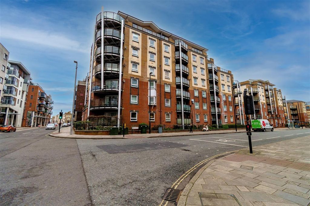 Property photo 1 of 9 Main Picture