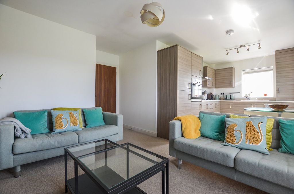 Property photo 3 of 13