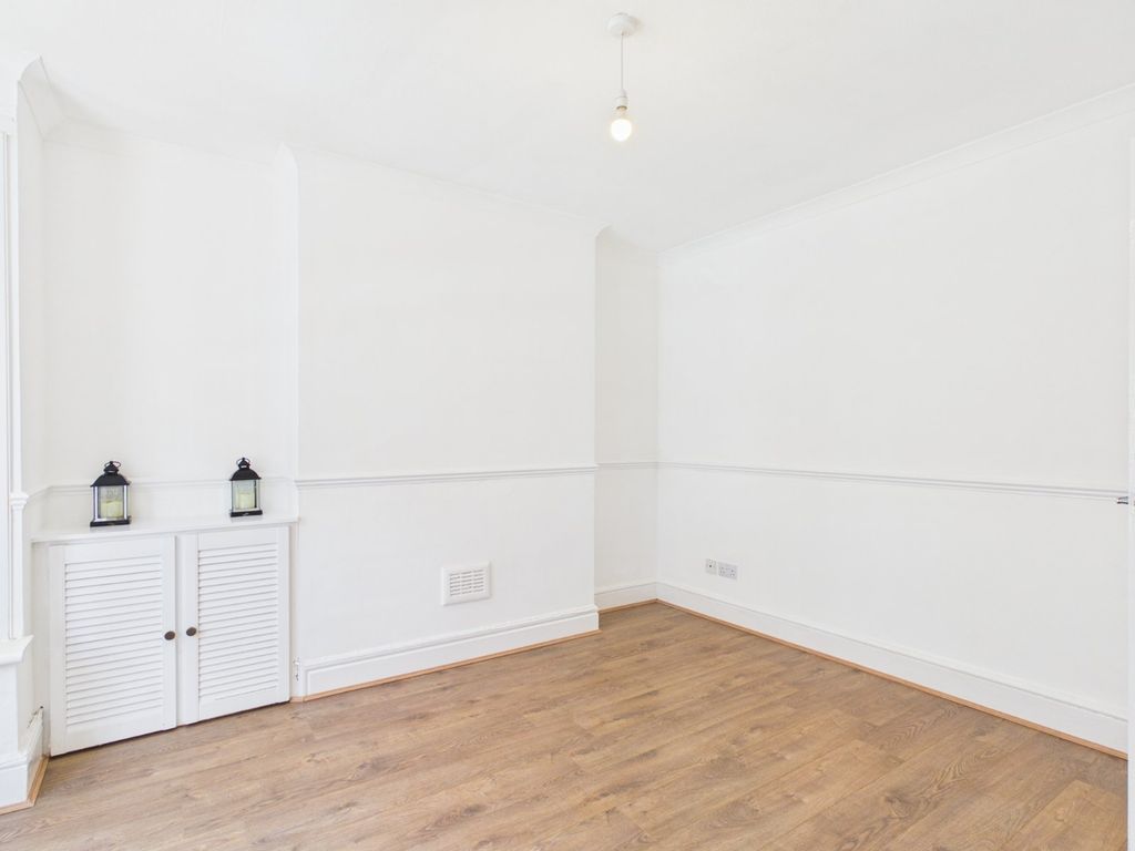 Property photo 2 of 10 Picture No. 02