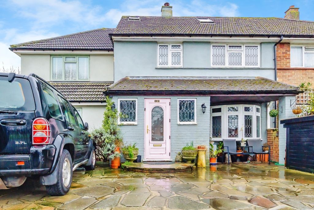 Property photo 1 of 14 Front View