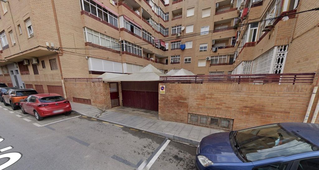 Property photo 1 of 3