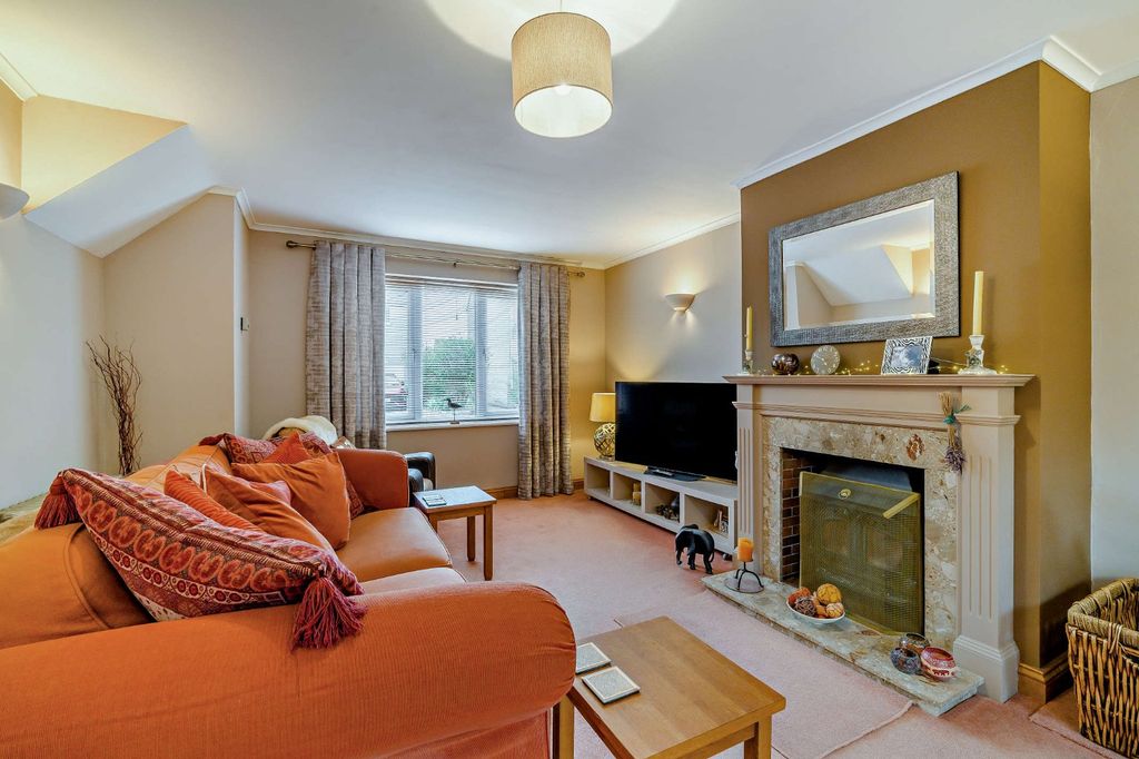Property photo 2 of 13 Picture No. 11