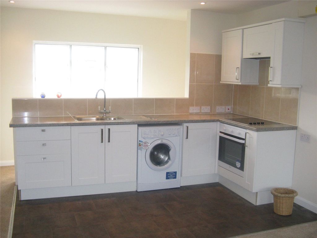 Property photo 3 of 16 Picture No. 10