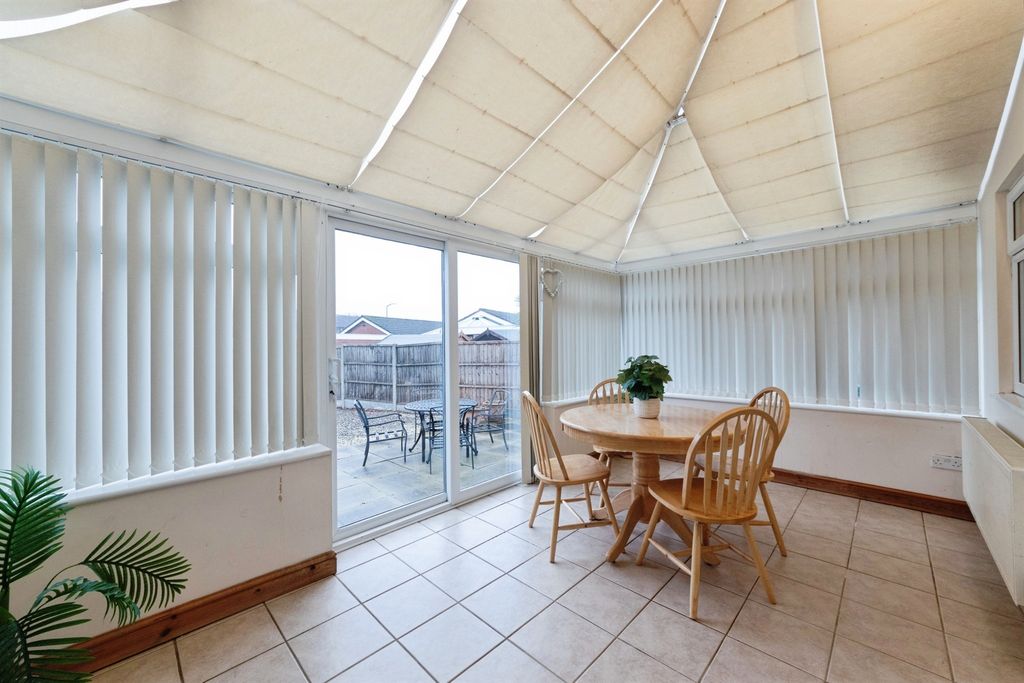 Property photo 3 of 26