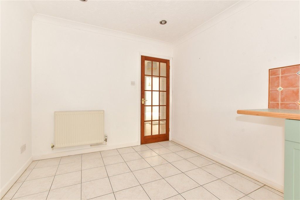 Property photo 3 of 13 Kitchen/ Dining Room