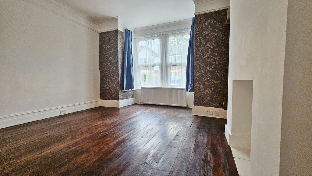 Property photo 2 of 4