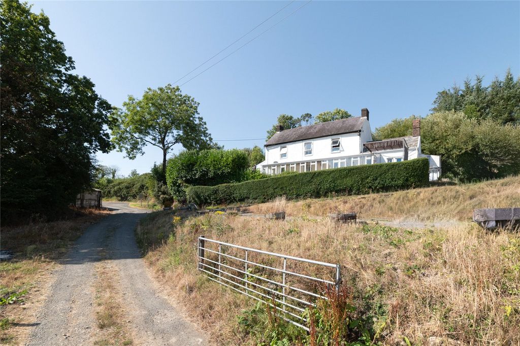 Property photo 1 of 36 Picture No. 33