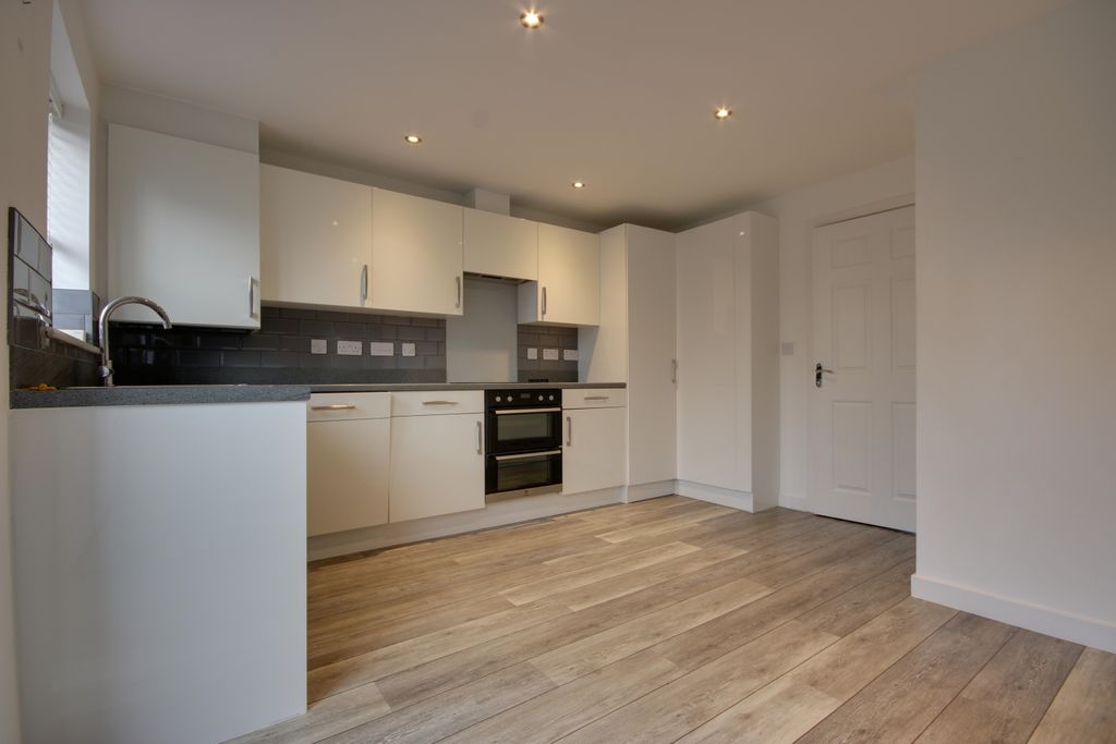 Property photo 3 of 16 Img_9592-Img_9594