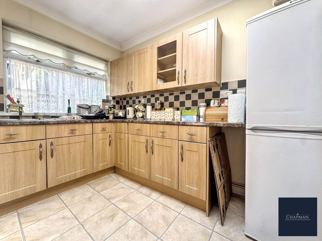 Property photo 3 of 23
