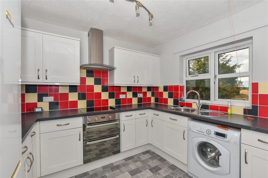 Property photo 3 of 15 Kitchen